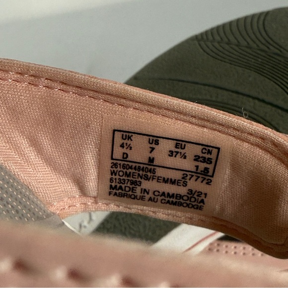 Cloudsteppers by Clarks Pink and Gray Casual Sandals - Picture 9 of 9